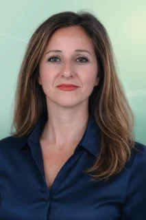 Profilfoto von Rosaria aus Friedrichsdorf. Berufswunsch: Produktionshelfer/in und Bürohelfer/in. Branche: Körperpflege, Hauswirtschaft, Hygiene und Produktion, Fertigung.