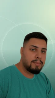 Profilfoto von Aykut aus Plüderhausen. Berufswunsch: Callcenter Agent/in und Kundenberater/in. Branche: Kundenservice und Lebensmittel, Getränke.