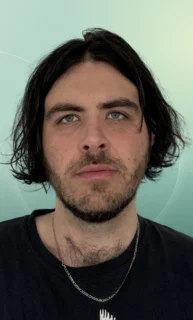 Profilfoto von Alexander. Berufswunsch: Datenerfasser/in und Designer/in – Grafik. Branche: Bauwesen, Architektur und Design, Musik, Tanz, Schauspiel.