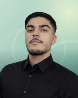 Profilfoto von Alireza aus Darmstadt. Berufswunsch: Fahrer/in. Branche: Logistik, Transport, Verkehr.