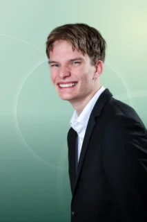 Profilfoto von Shawn aus Rüthnick. Berufswunsch: Social-Media-Manager/in. Branche: Design, Musik, Tanz, Schauspiel und Projektmanagement.