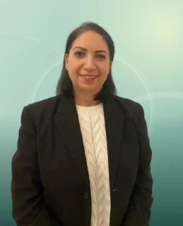 Profilfoto von Roxana aus Augsburg. Berufswunsch: Empfangsmitarbeiter/in und Ordnungshelfer/in. Branche: Schutz, Ordnung, Sicherheit.