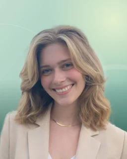 Profilfoto von Lina aus Münster. Berufswunsch: Warenverräumer/in. Branche: Verkauf, Handel.