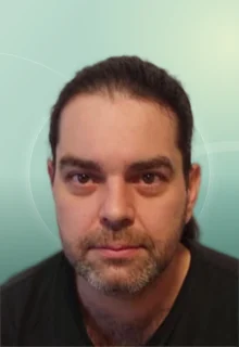 Profilfoto von Robert aus Hattersheim am Main. Berufswunsch: Lagerhelfer/in und Lagerist/in. Branche: Produktion, Fertigung und Sales, Vertrieb.