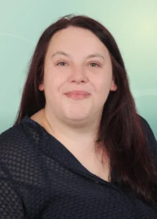 Profilfoto von Dragana aus Kidal. Berufswunsch: Lagerhelfer/in. Branche: Logistik, Transport, Verkehr und Textilien, Bekleidung, Leder.
