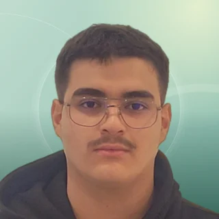 Profilfoto von Mohamed aus Essen. Berufswunsch: Fachkraft – Lagerlogistik und Kaufmann/-frau - Einzelhandel. Branche: Logistik, Transport, Verkehr.