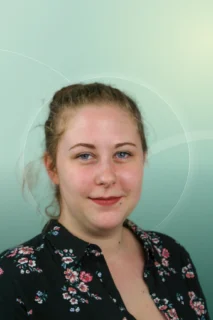 Profilfoto von Ramona aus Tönisvorst. Berufswunsch: Bürohelfer/in und Hauswirtschafter/in. Branche: Körperpflege, Hauswirtschaft, Hygiene und Kundenservice.