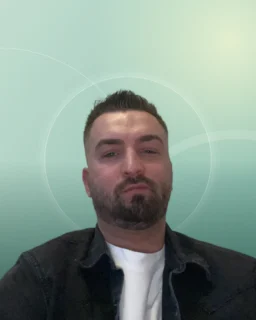 Profilfoto von Tolga aus Duisburg. Berufswunsch: Schutz-und Sicherheitsfachkraft. Branche: Schutz, Ordnung, Sicherheit.