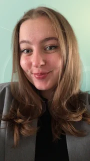 Profilfoto von Lea aus Fürth. Berufswunsch: Influencer-Marketing-Manager/in und Kaufmann/-frau – Marketingkommunikation. Branche: Events, Messen, Promotion und Marketing, Werbung.