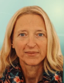 Profilfoto von Jasna aus Singen (Hohentwiel). Berufswunsch: Bürohelfer/in. Branche: Events, Messen, Promotion und Kundenservice.
