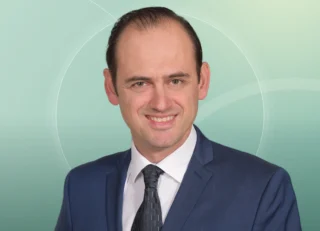 Profilfoto von Pavlos aus Karlstein am Main. Berufswunsch: Berater/in und Inbound-Telefonist/in. Branche: Beratung, Consulting und Kundenservice.