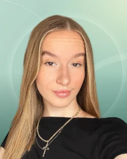 Profilfoto von Nina aus Köln. Berufswunsch: Influencer-Marketing-Manager/in. Branche: Marketing, Werbung und Medizintechnik, Reha, Sport, Bewegung.