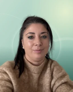 Profilfoto von Tijen aus Ravensburg. Berufswunsch: Bürohelfer/in und Callcenter Agent/in. Branche: Kundenservice und Sales, Vertrieb.