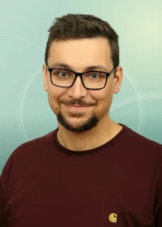 Profilfoto von Fabian-Robert aus Bockenem. Berufswunsch: Fahrer/in und Immobilienmakler/in. Branche: Kundenservice.