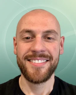 Profilfoto von Virxhin aus Regendorf. Berufswunsch: Callcenter Agent/in und Telefonist/in. Branche: Beratung, Consulting und Elektronik.