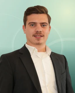 Profilfoto von Marco aus Schwetzingen. Berufswunsch: Empfangsmitarbeiter/in und Lieferfahrer/in. Branche: Gastronomie, Hotellerie, Tourismus und Kundenservice.
