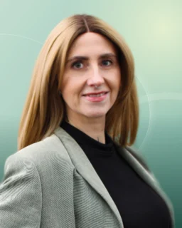 Profilfoto von Nicole aus Hamburg. Berufswunsch: E-Commerce-Manager/in und Yogalehrer/in. Branche: Marketing, Werbung.