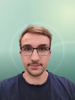 Profilfoto von Lukas aus Plattling. Berufswunsch: Verkaufsberater/in und 3D-Designer/in. Branche: Verkauf, Handel.