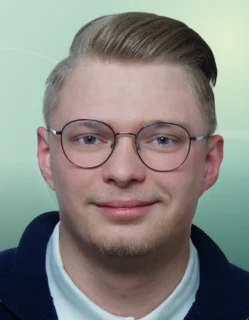 Profilfoto von Julian aus Neumarkt in der Oberpfalz. Berufswunsch: Kraftfahrzeugmechatroniker/in. Branche: Technik, Technologiefelder.