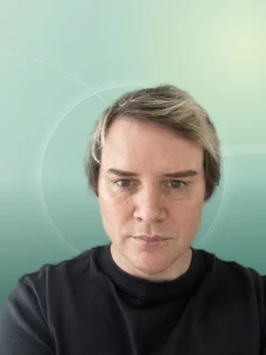 Profilfoto von Tino. Berufswunsch: Bürohelfer/in. Branche: Logistik, Transport, Verkehr.