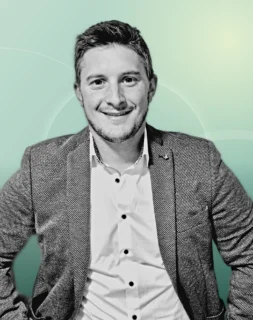 Profilfoto von Stefan aus Siegsdorf. Berufswunsch: IT-Administrator/in. Branche: IT, Informatik, Programmierung.