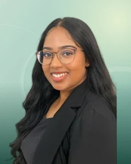 Profilfoto von Adschiha aus Trier. Berufswunsch: Designer/in - Medien und Fluglotse/-in. Branche: Management und Projektmanagement.