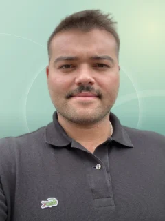 Profilfoto von Burak aus Dillingen/Saar. Berufswunsch: Lieferfahrer/in. Branche: Logistik, Transport, Verkehr und Schutz, Ordnung, Sicherheit.