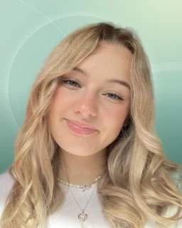 Profilfoto von Anna aus Rottenburg. Berufswunsch: Physiotherapeut/in. Branche: Design, Musik, Tanz, Schauspiel und Kundenservice.
