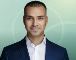 Profilfoto von Dominik aus Oberndorf am Neckar. Berufswunsch: Automobilkaufmann/-frau. Branche: Logistik, Transport, Verkehr und Marketing, Werbung.