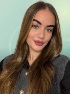 Profilfoto von Diana aus Nürnberg. Berufswunsch: Check-In Mitarbeiter/in. Branche: Kundenservice.