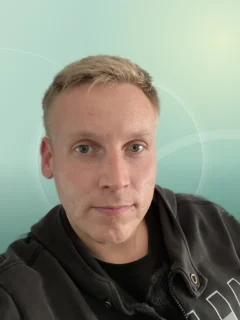 Profilfoto von Alexander aus Cappeln (Oldenburg). Berufswunsch: Tischler/in. Branche: Logistik, Transport, Verkehr und Verkauf, Handel.