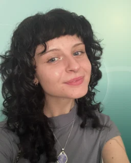 Profilfoto von Milena aus Augsburg. Berufswunsch: Account-Manager/in und Alltagshelfer/in. Branche: Design, Musik, Tanz, Schauspiel und Haushalt, Babysitting.