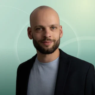 Profilfoto von Julian aus Aschaffenburg. Berufswunsch: Lagerhelfer/in. Branche: Logistik, Transport, Verkehr.