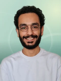 Profilfoto von Kiarash aus Deggendorf. Berufswunsch: 3D-Designer/in und Designer/in – Grafik. Branche: Design, Musik, Tanz, Schauspiel.