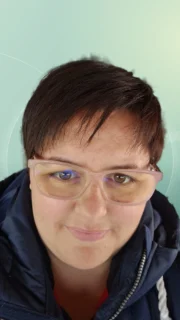 Profilfoto von Julia aus Körle. Berufswunsch: Babysitter/in. Branche: Bildung, Pädagogik.