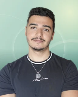 Profilfoto von Khalil aus Schkeuditz. Berufswunsch: Empfangs-Hostess / Host. Branche: Gastronomie, Hotellerie, Tourismus.