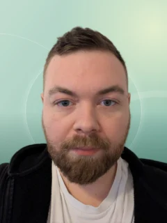 Profilfoto von Lukas aus Paderborn. Berufswunsch: Teamleiter/in. Branche: Logistik, Transport, Verkehr.