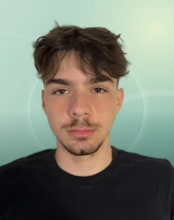 Profilfoto von Alessandro aus Reutlingen. Berufswunsch: IT-Administrator/in. Branche: IT, Informatik, Programmierung.