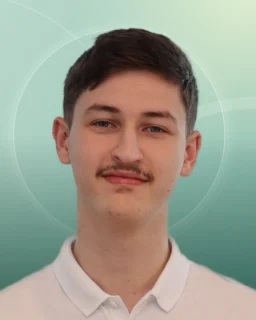 Profilfoto von Dion aus Waldkirch. Berufswunsch: Automobil-Serviceberater/in. Branche: Verkauf, Handel.