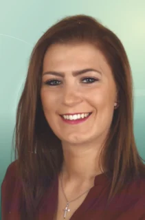 Profilfoto von Julia aus Berlin. Berufswunsch: Schutz-und Sicherheitsfachkraft. Branche: Schutz, Ordnung, Sicherheit.