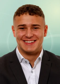 Profilfoto von Noah aus Michelstadt. Berufswunsch: Immobilienkaufmann/-frau und Immobilienmakler/in. Branche: Sales, Vertrieb und Verkauf, Handel.