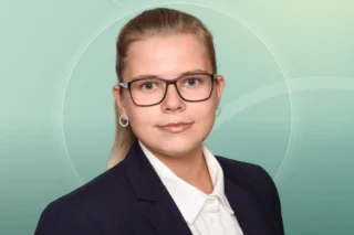 Profilfoto von Adelina aus Zwenkau. Berufswunsch: Kundenbetreuer/in. Branche: Kundenservice.