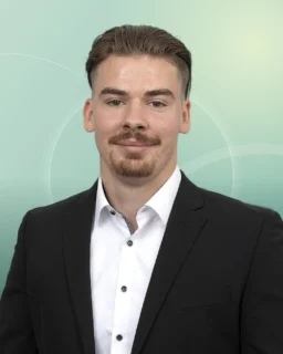 Profilfoto von Tom aus Kirchheim unter Teck. Berufswunsch: Lagerhelfer/in. Branche: Elektronik und Logistik, Transport, Verkehr.