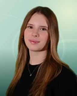 Profilfoto von Vivienne aus Gütersloh. Berufswunsch: Babysitter/in und Bäcker/in. Branche: Gastronomie, Hotellerie, Tourismus und Lebensmittel, Getränke.