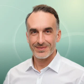 Profilfoto von Dennis aus Schalksmühle. Berufswunsch: Lagerhelfer/in. Branche: Produktion, Fertigung.