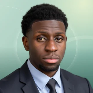 Profilfoto von George aus Duisburg. Berufswunsch: Leiter/in - Logistik. Branche: Beratung, Consulting und Elektronik.