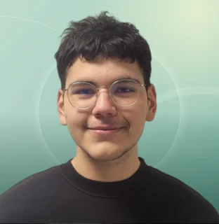 Profilfoto von Efe aus Rottenburg am Neckar. Berufswunsch: Designer/in – Grafik. Branche: Verkauf, Handel.