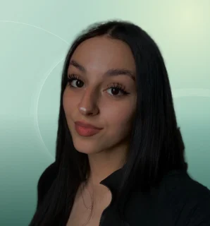 Profilfoto von Estefania aus Beckum. Berufswunsch: Empfangsmitarbeiter/in. Branche: Kundenservice.