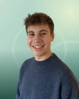 Profilfoto von Elias aus Bergneustadt. Berufswunsch: Babysitter/in und Verkäufer/in. Branche: Haushalt, Babysitting und Kundenservice.