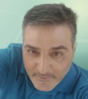 Profilfoto von Stefano aus Esslingen am Neckar. Berufswunsch: Kaufmann/-frau – Büromanagement. Branche: Produktion, Fertigung und Verwaltung, Öffentlicher Dienst.